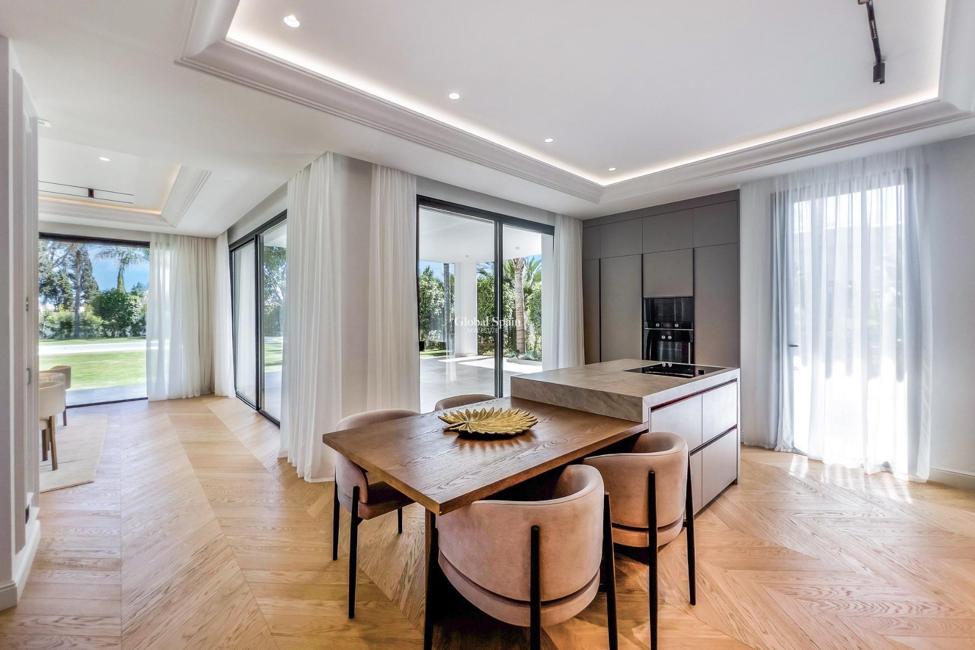 Neubau - Villa -
MARBELLA - Lomas De Marbella Club