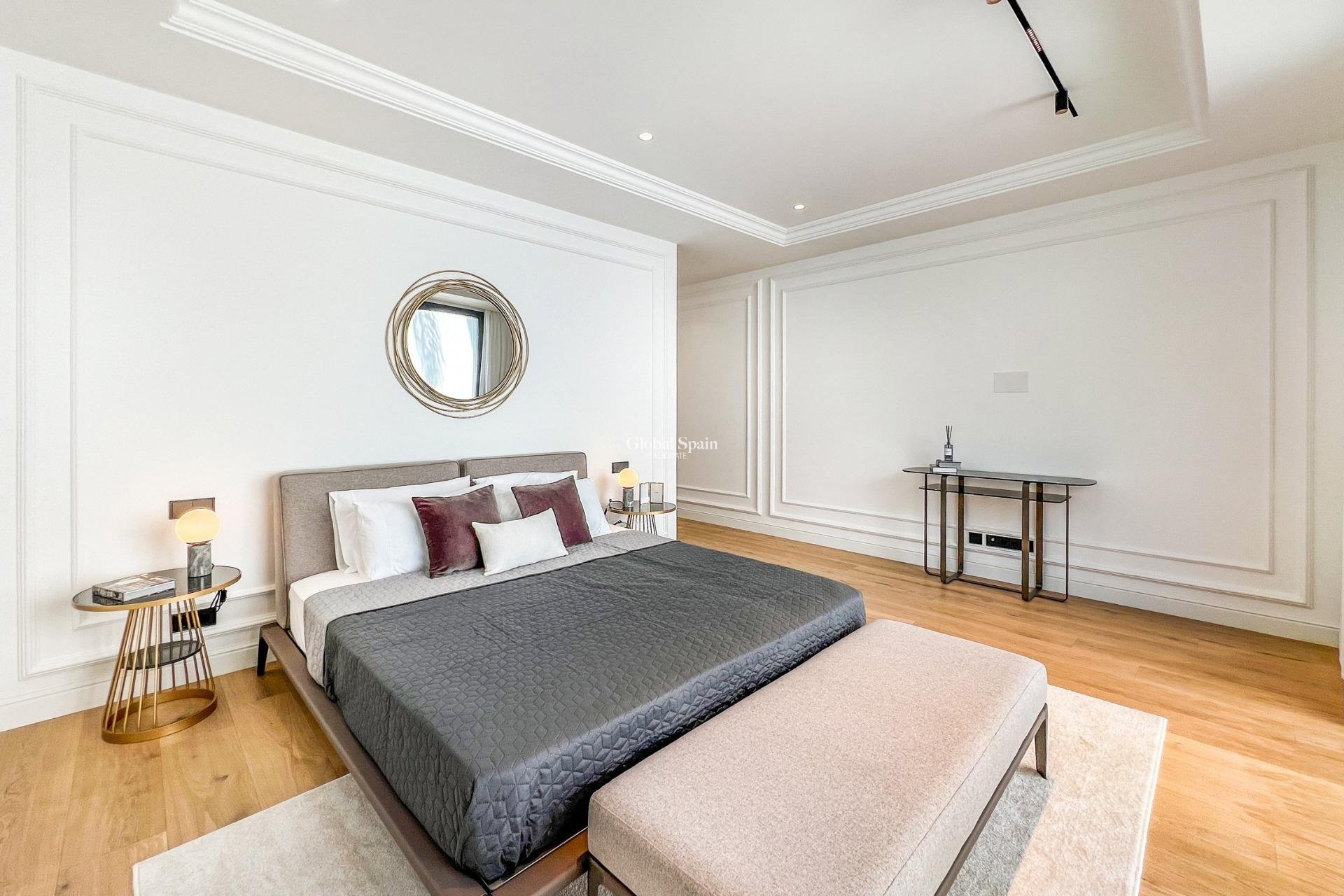 Neubau - Villa -
MARBELLA - Lomas De Marbella Club