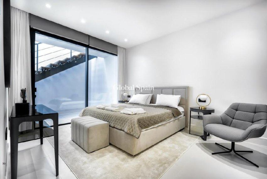 Neubau - Villa -
MARBELLA - The Golden Mile