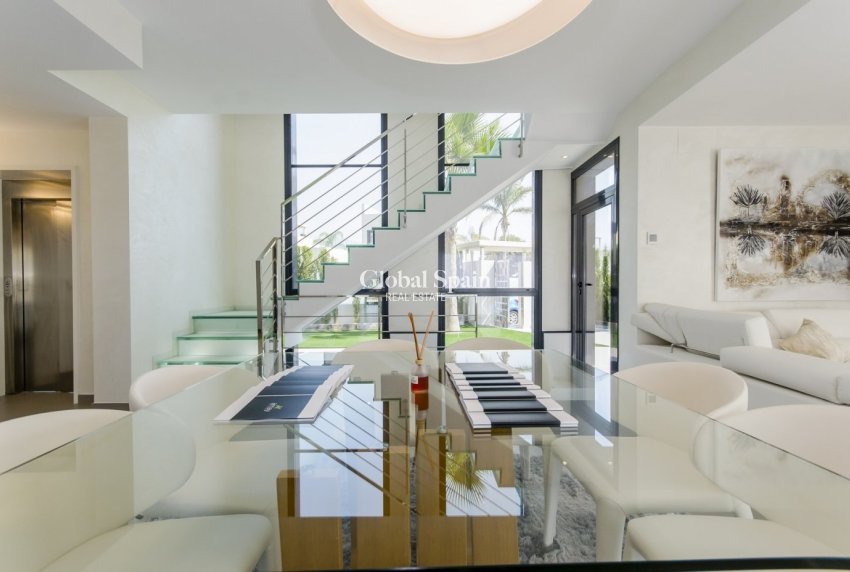 Neubau - VILLA -
ORIHUELA COSTA - CAMPOAMOR