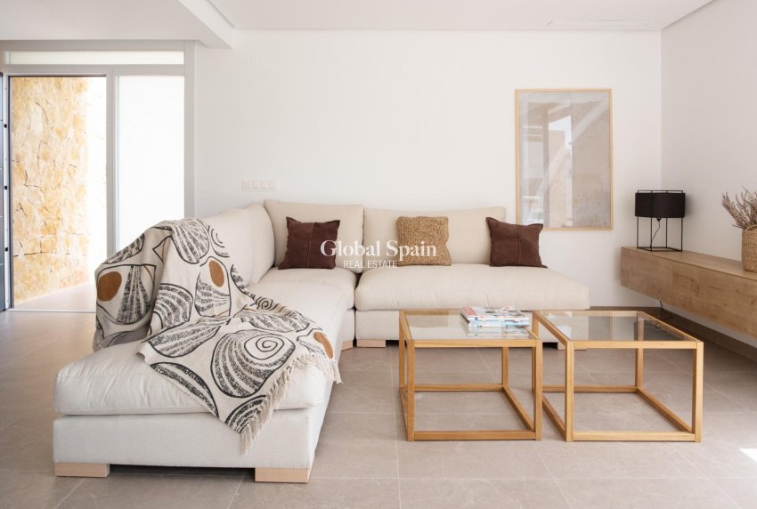 Neubau - VILLA -
ORIHUELA COSTA - CAMPOAMOR