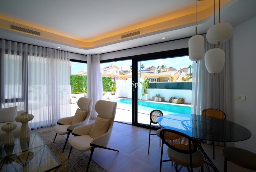 Neubau - Villa -
ORIHUELA COSTA - La Florida