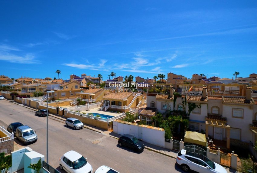 Neubau - Villa -
ORIHUELA COSTA - LOS BALCONES - LOS ALTOS