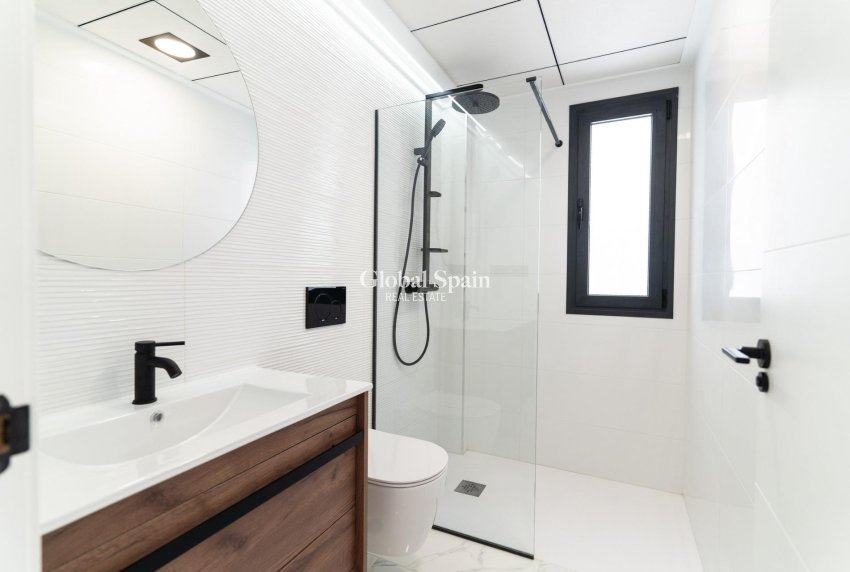 Neubau - Villa -
ORIHUELA COSTA - Punta Prima