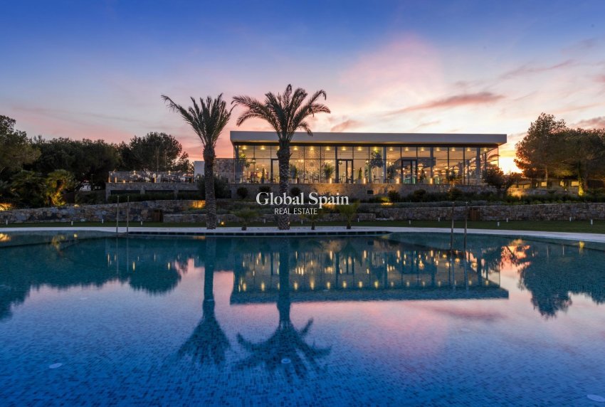 Neubau - VILLA -
ORIHUELA - LAS COLINAS GOLF RESORT