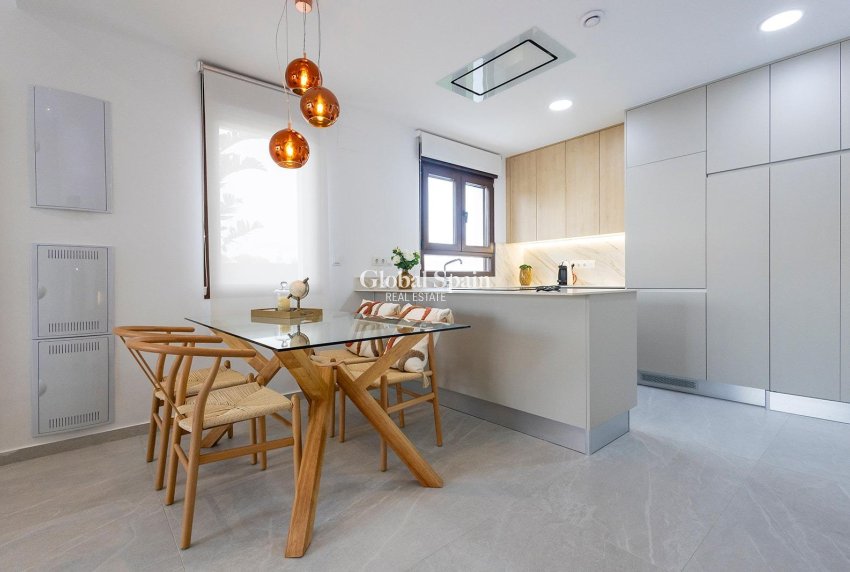 Neubau - VILLA -
ORIHUELA - Vistabella Golf