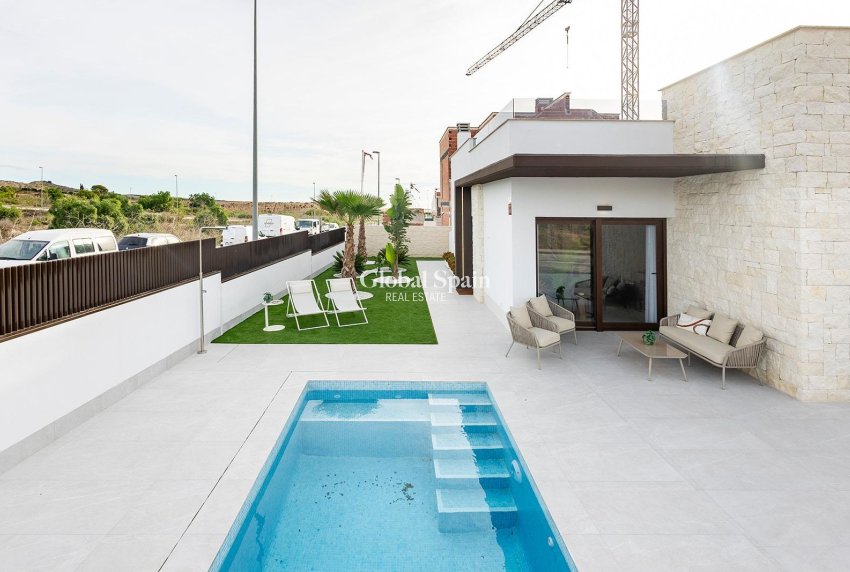 Neubau - VILLA -
ORIHUELA - Vistabella Golf