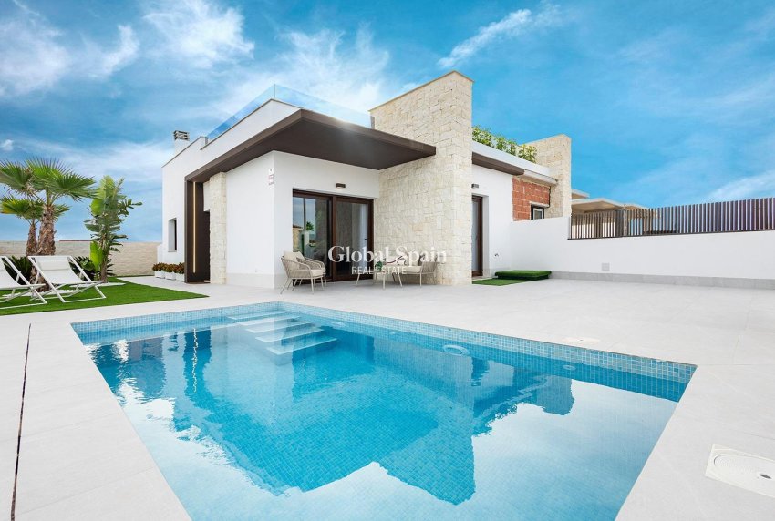 Neubau - VILLA -
ORIHUELA - Vistabella Golf