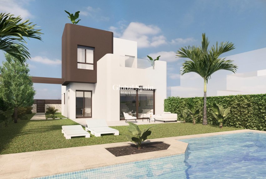 Neubau - VILLA -
PILAR DE LA HORADADA - Lo Romero Golf