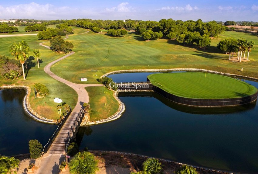 Neubau - VILLA -
PILAR DE LA HORADADA - Lo Romero Golf