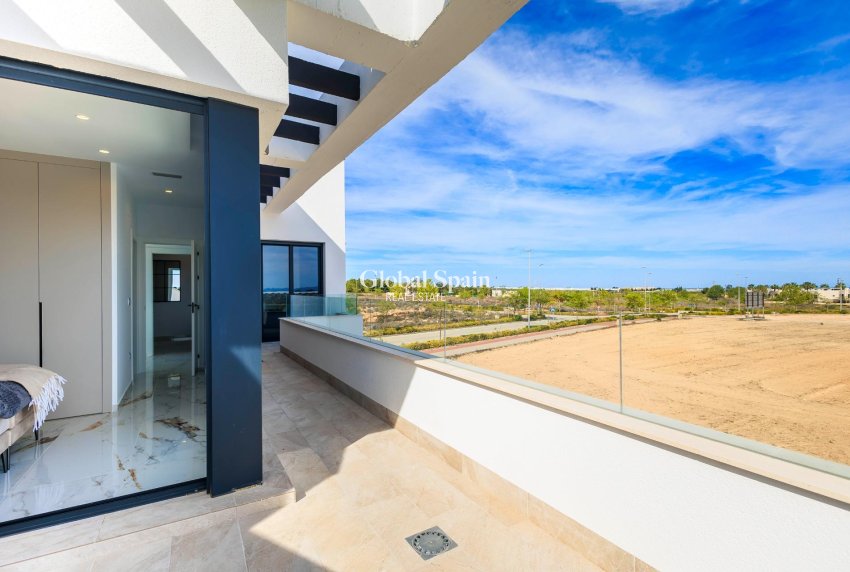 Neubau - VILLA -
PILAR DE LA HORADADA - Lo Romero Golf
