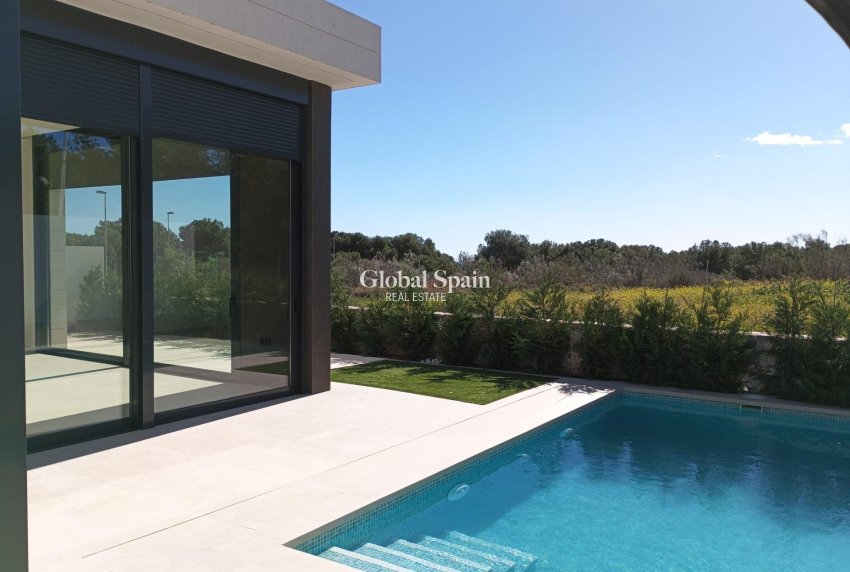 Neubau - VILLA -
PILAR DE LA HORADADA - Lo Romero Golf