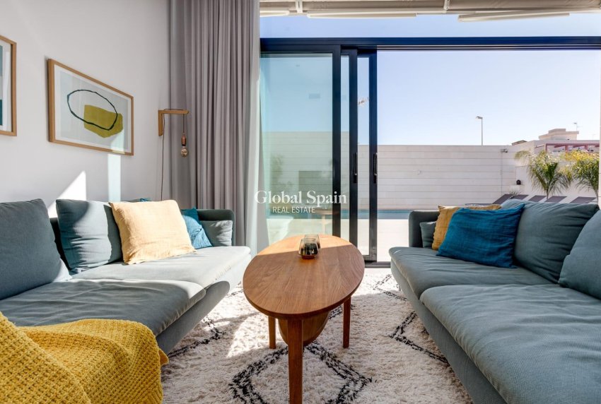 Neubau - Villa -
PILAR DE LA HORADADA - Pilar de la Horadada