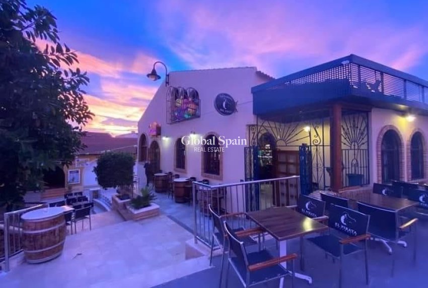 Neubau - VILLA -
PILAR DE LA HORADADA - RioMar