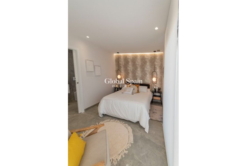 Neubau - Villa -
PILAR DE LA HORADADA