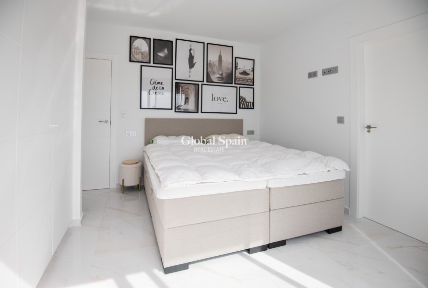 Neubau - Villa -
PINAR DE CAMPOVERDE