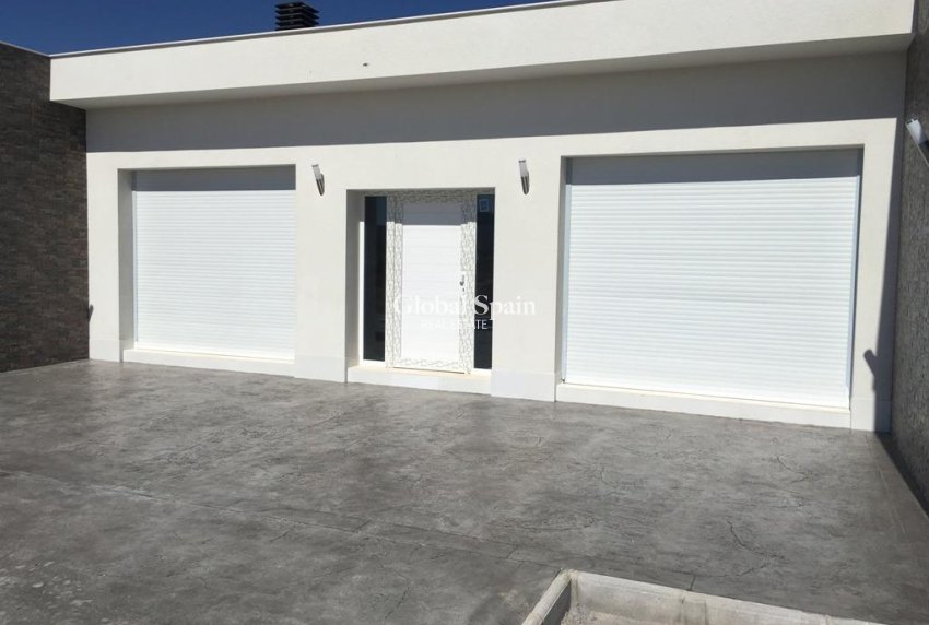 Neubau - Villa -
Pinoso - Camino Del Prado