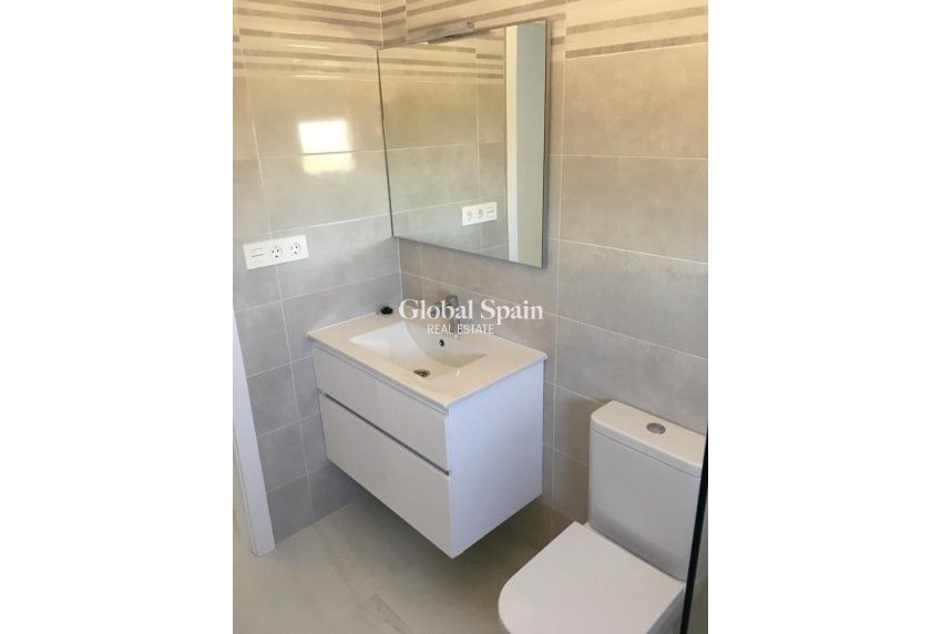 Neubau - Villa -
Pinoso - Camino Del Prado