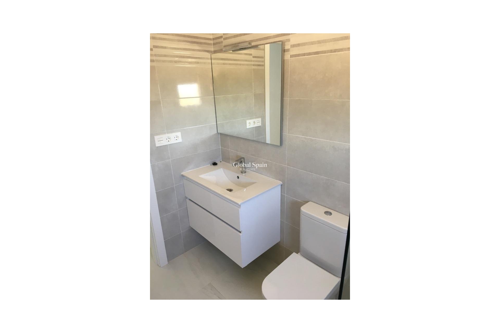 Neubau - VILLA -
Pinoso - Camino Del Prado