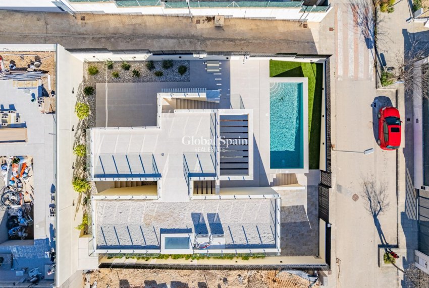 Neubau - VILLA -
POLOP - La Alberca