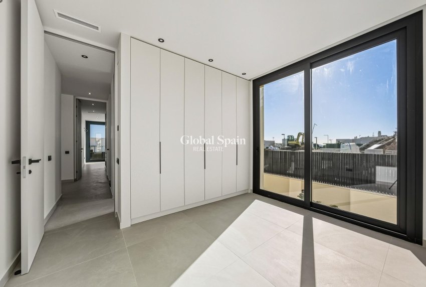 Neubau - VILLA -
POLOP - La Alberca