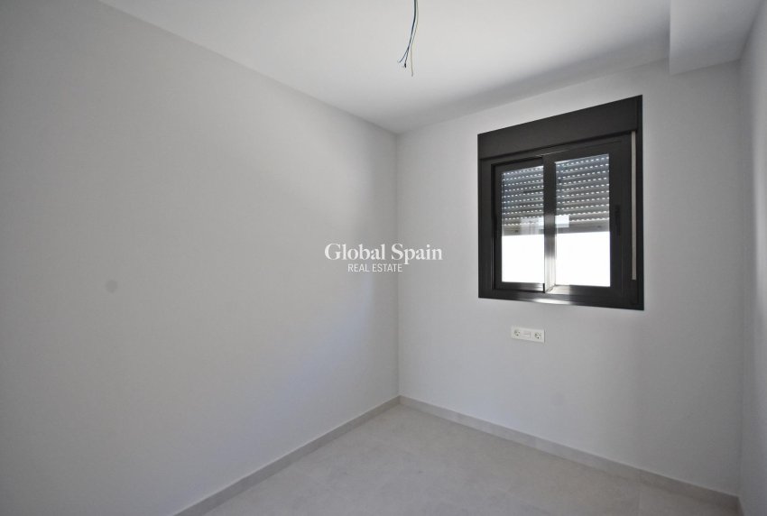 Neubau - VILLA -
PUERTO DE MAZARRÓN - Mar De Plata