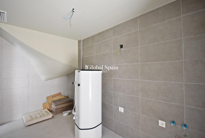 Neubau - VILLA -
PUERTO DE MAZARRÓN - Mar De Plata