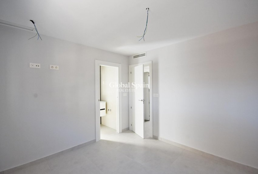 Neubau - VILLA -
PUERTO DE MAZARRÓN - Mar De Plata
