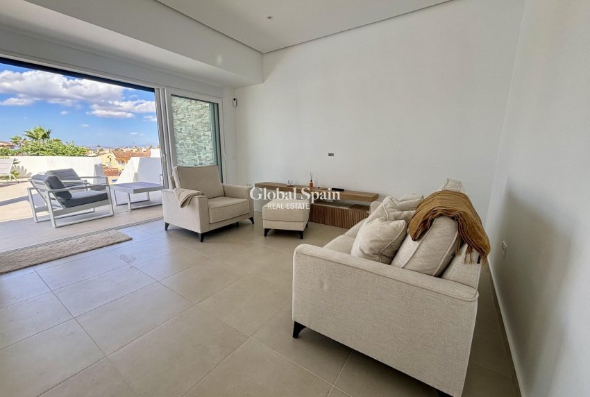 Neubau - VILLA -
ROJALES - Atalaya Park