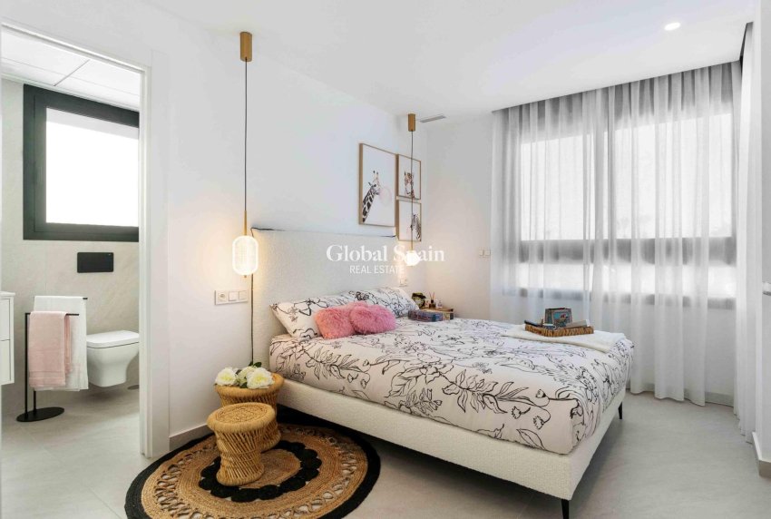 Neubau - Villa -
ROJALES - Benimar