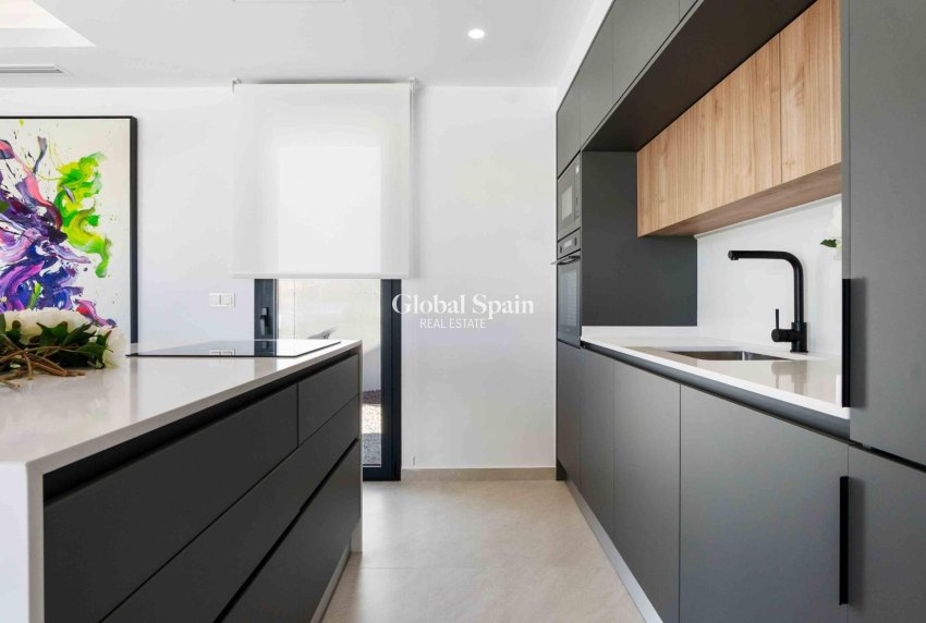 Neubau - VILLA -
ROJALES - Benimar