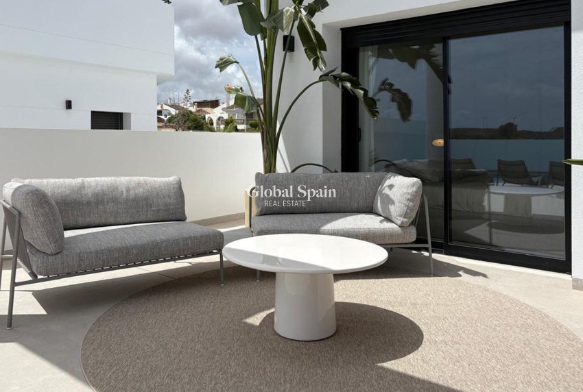 Neubau - VILLA -
ROJALES - Ciudad Quesada