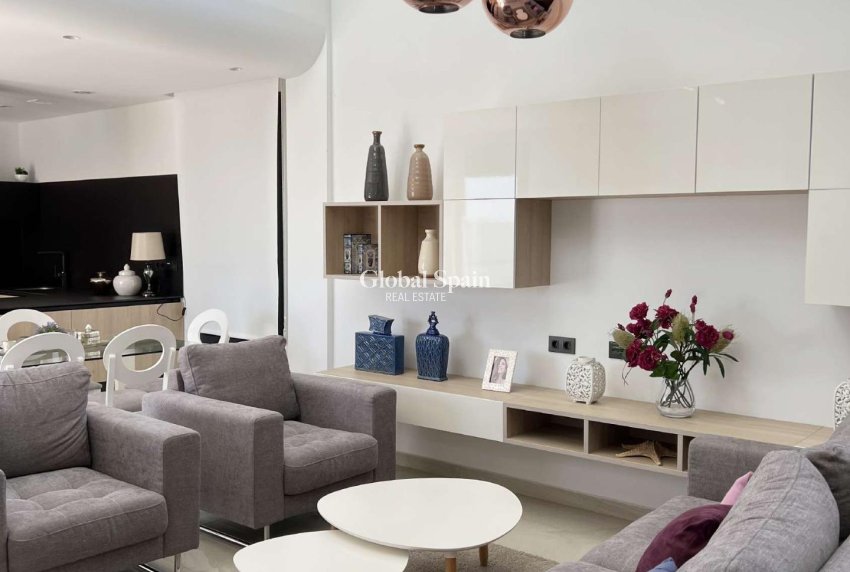 Neubau - VILLA -
ROJALES - Ciudad Quesada