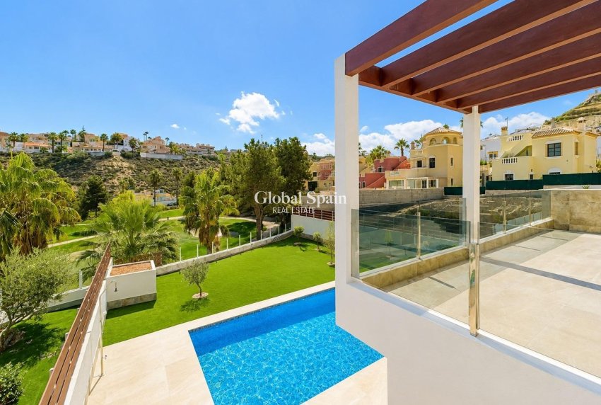 Neubau - VILLA -
ROJALES - Golf La Marquesa (Ciudad Quesada)