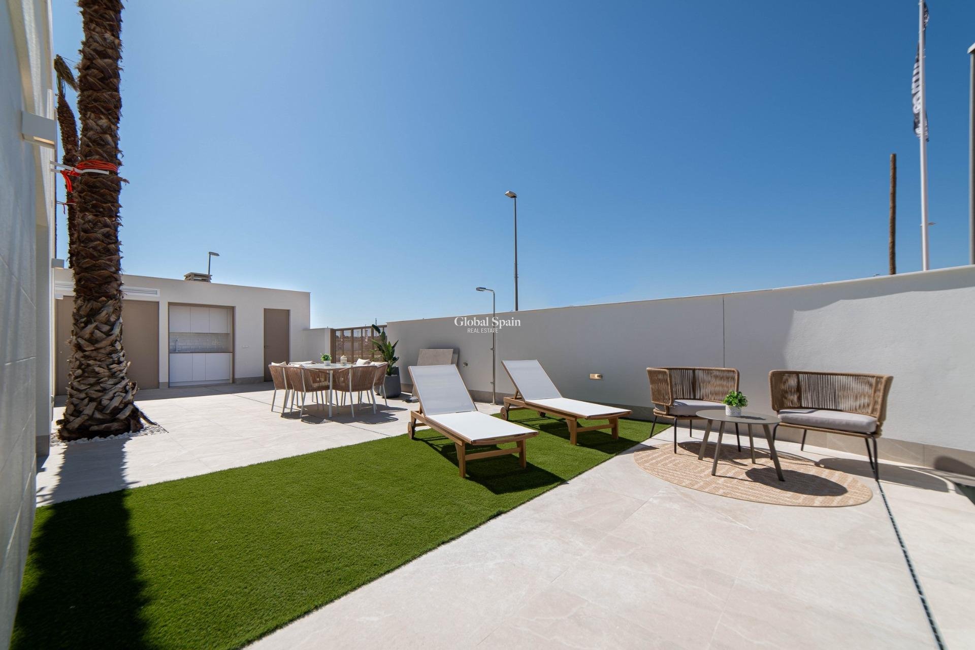 Neubau - VILLA -
ROJALES - Lo Marabú