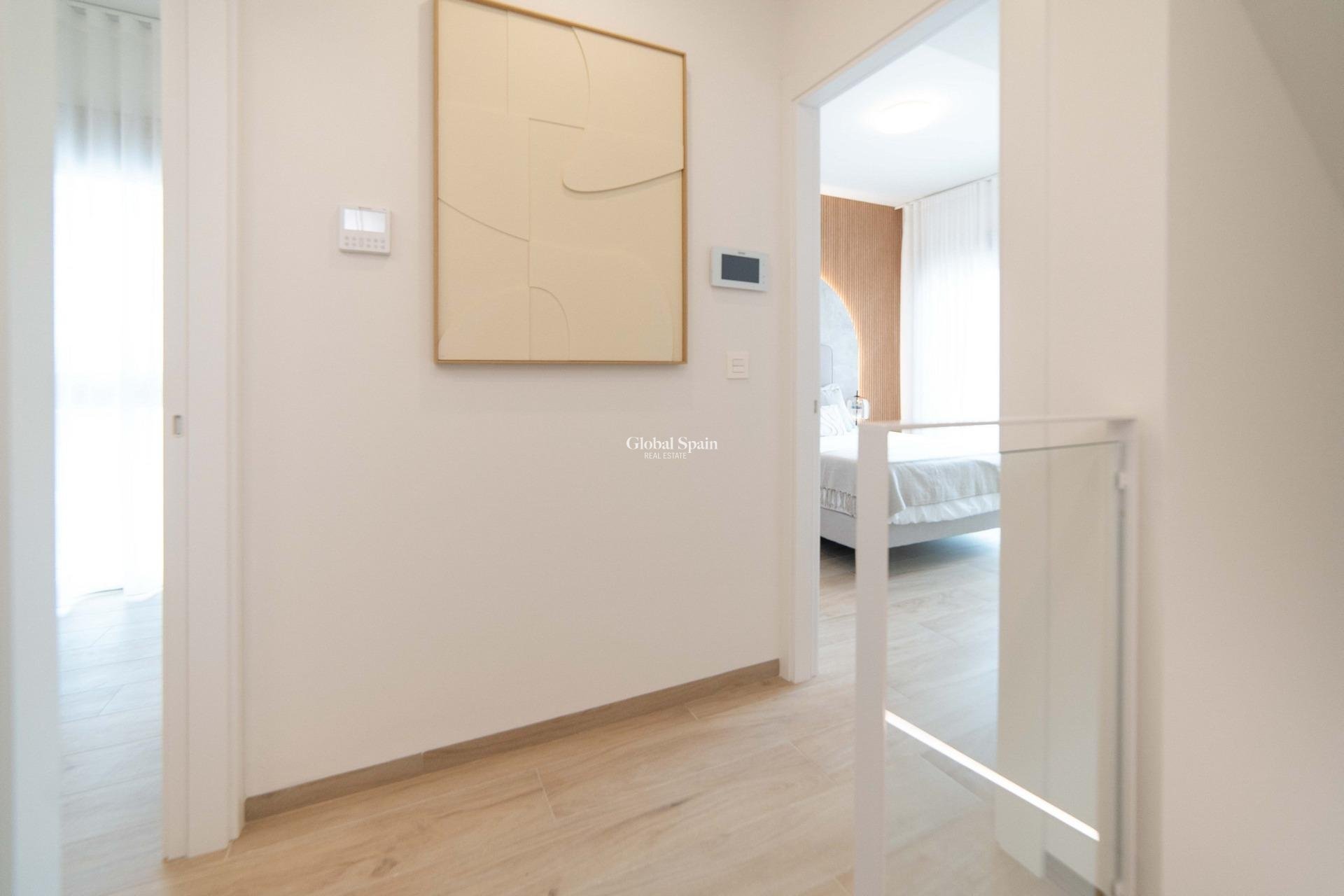 Neubau - VILLA -
ROJALES - Lo Marabú