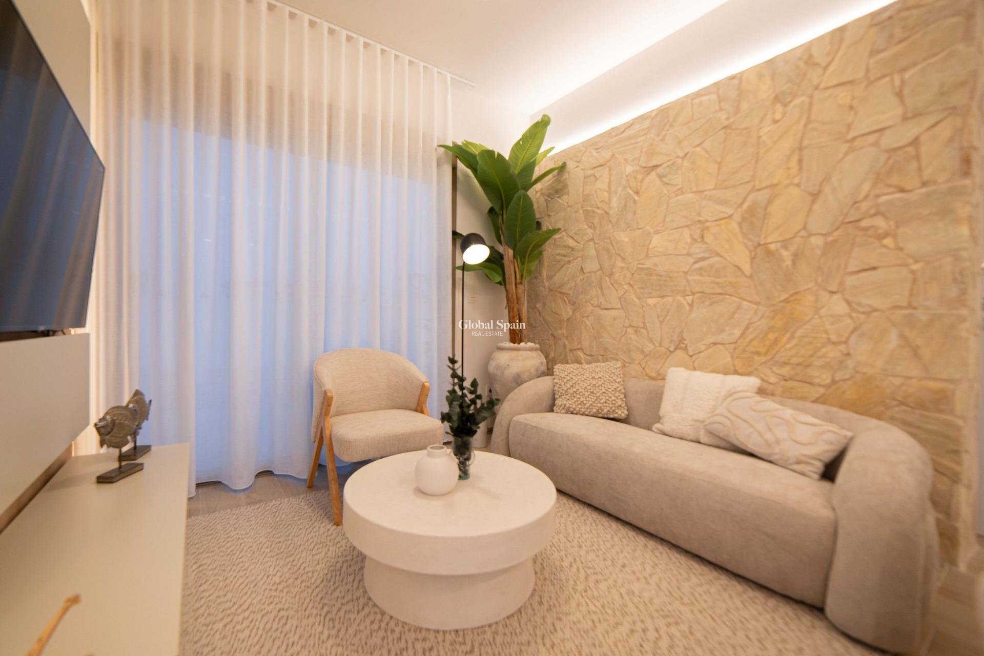 Neubau - VILLA -
ROJALES - Lo Marabú