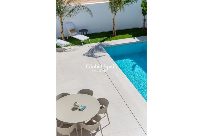 Neubau - VILLA -
SAN JAVIER - Parque del doce