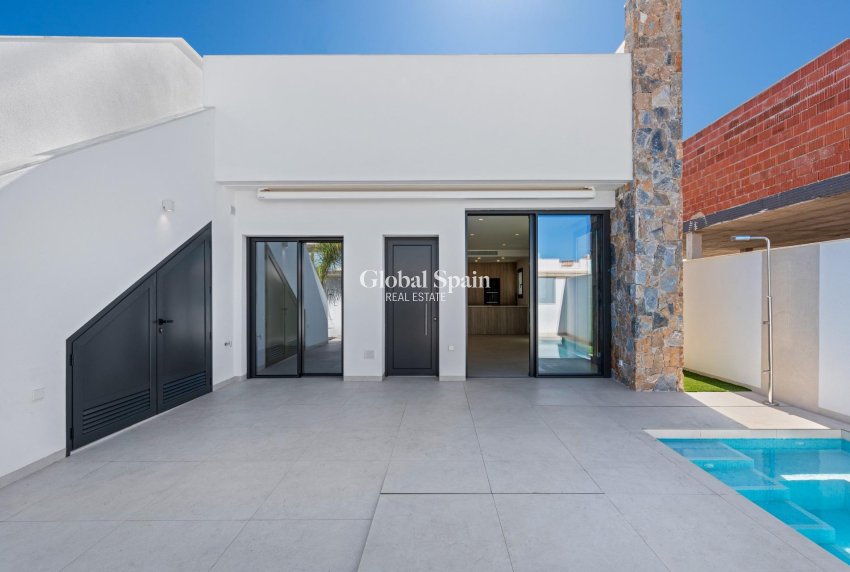 Neubau - VILLA -
SAN JAVIER - Parque del doce