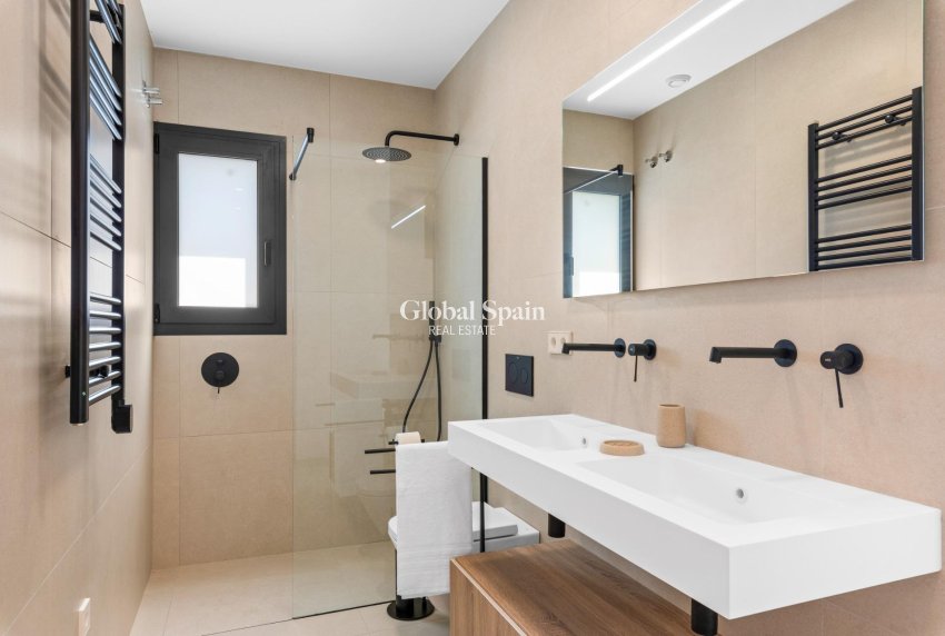 Neubau - VILLA -
SAN JAVIER - Parque del doce