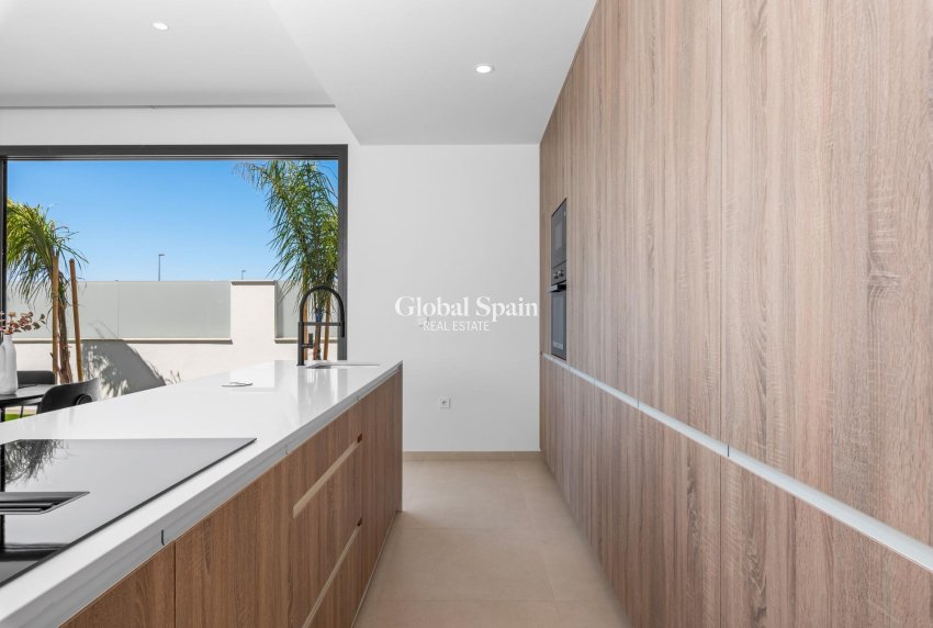 Neubau - VILLA -
SAN JAVIER - Parque del doce