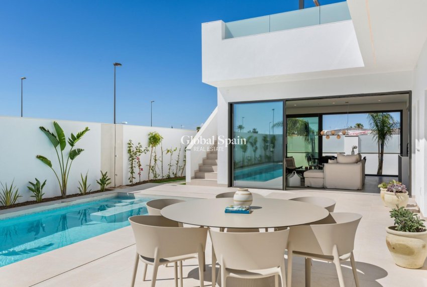 Neubau - VILLA -
SAN JAVIER - Parque del doce