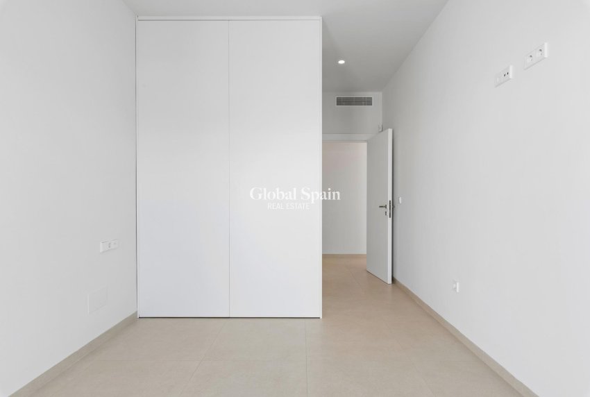 Neubau - VILLA -
SAN JAVIER - Parque del doce