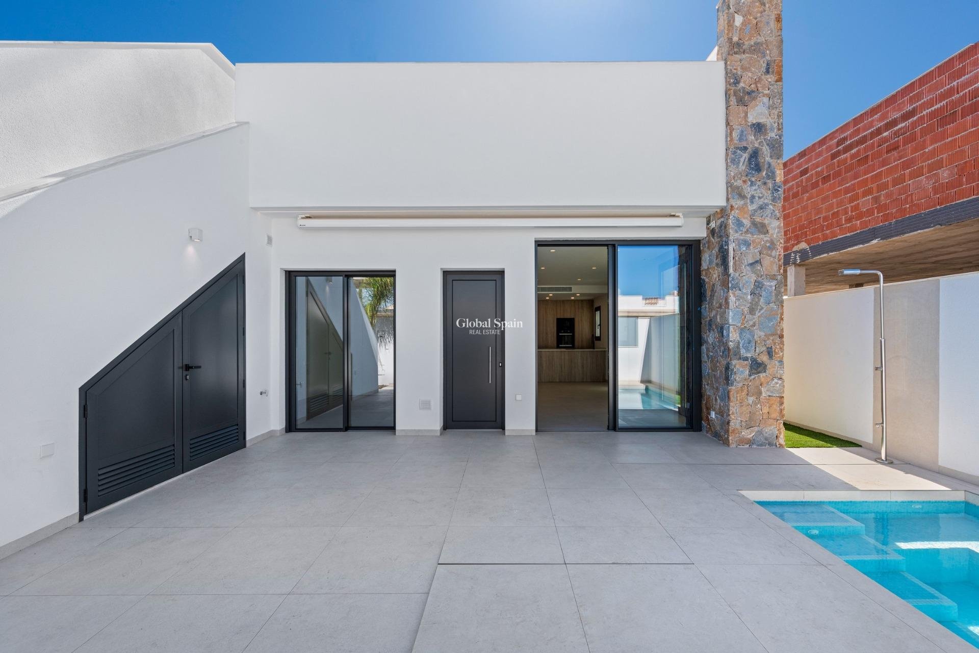 Neubau - VILLA -
SAN JAVIER - Parque del doce