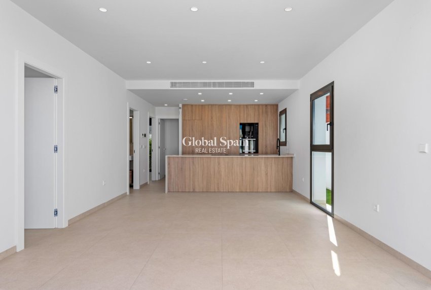 Neubau - VILLA -
SAN JAVIER - Parque del doce