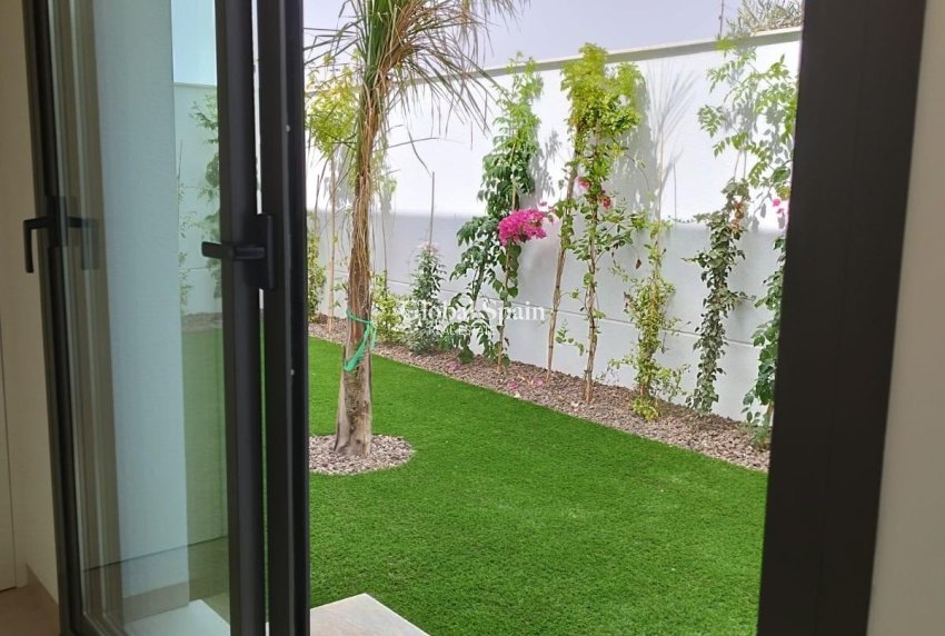Neubau - VILLA -
SAN JAVIER - Parque del doce