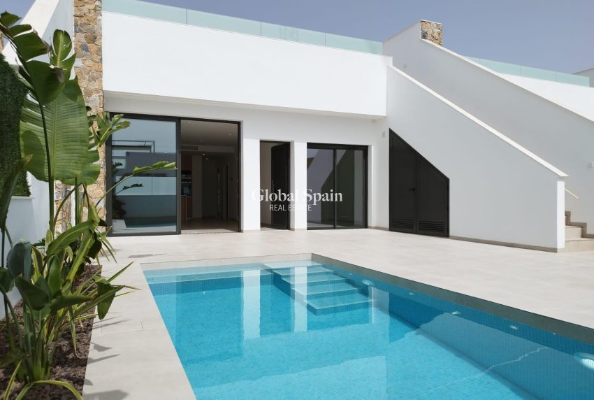 Neubau - VILLA -
SAN JAVIER - Parque del doce