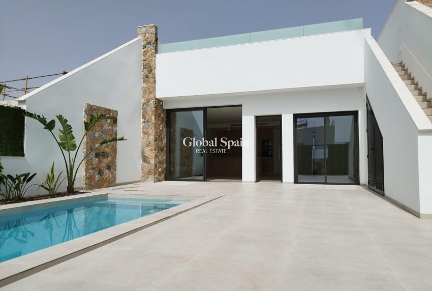 Neubau - VILLA -
SAN JAVIER - Parque del doce