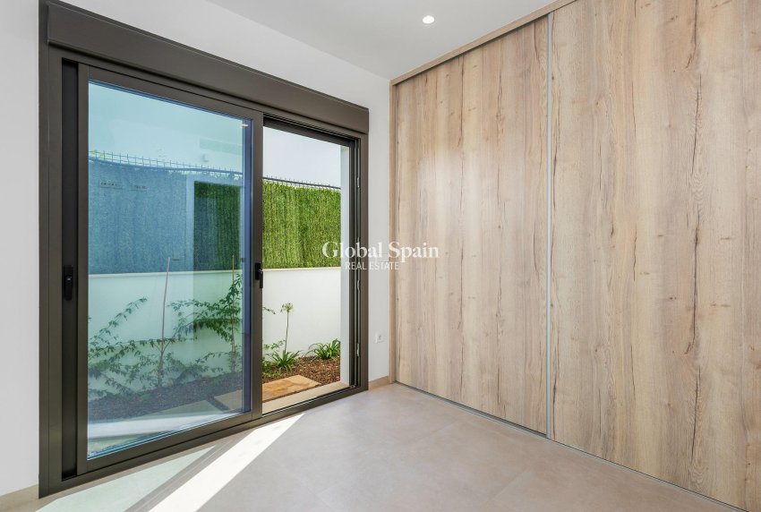 Neubau - VILLA -
SAN JAVIER - Parque del doce