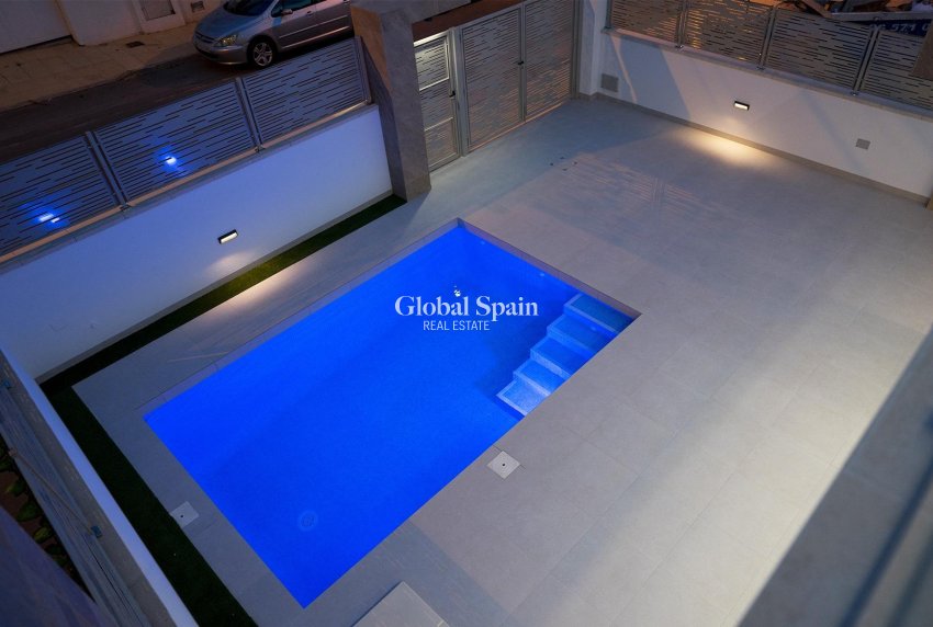 Neubau - Villa -
SAN MIGUEL DE SALINAS - BLUE LAGOON